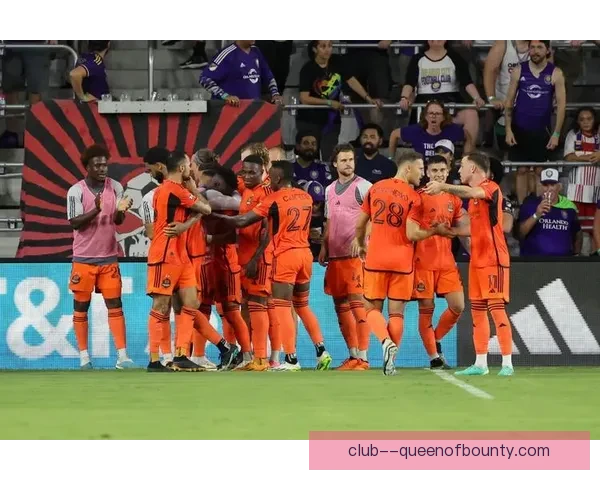 埃克托埃雷拉在休斯顿迪纳摩表现稳健成为中场核心